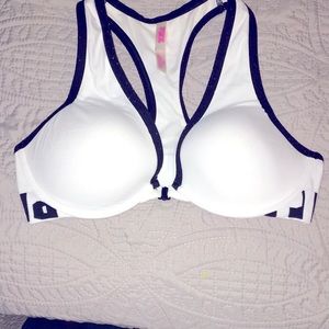 36D Body by Victoria’s Secret Razorback Bra